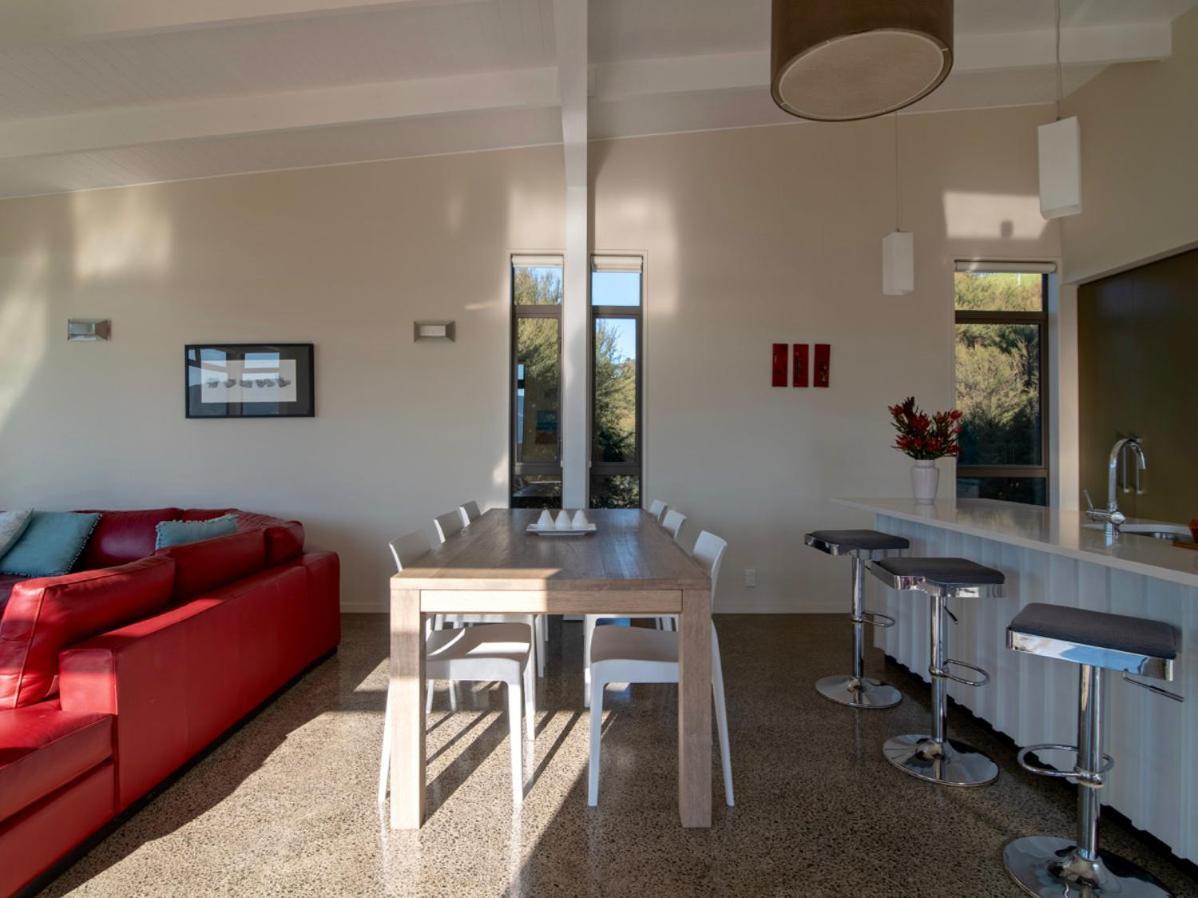 Kotare Point Paradise - Akaroa Holiday Home Экстерьер фото